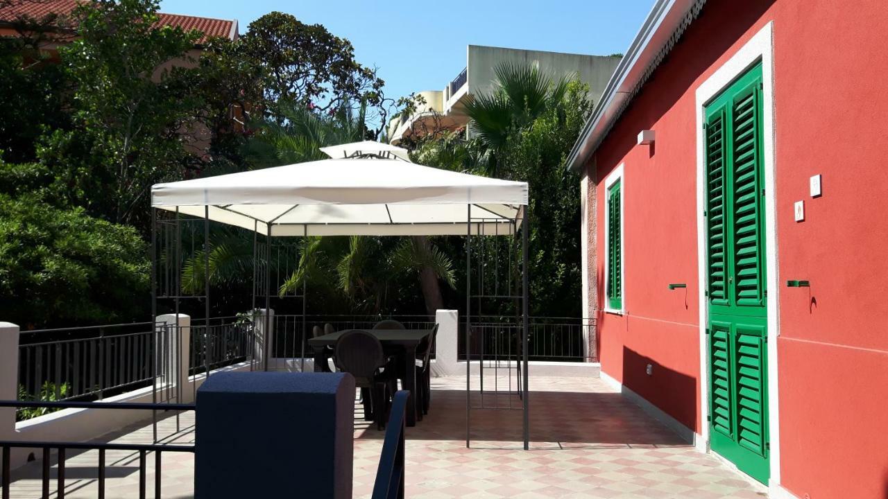 Giardino Labruto Apartment เมสซีนา ภายนอก รูปภาพ